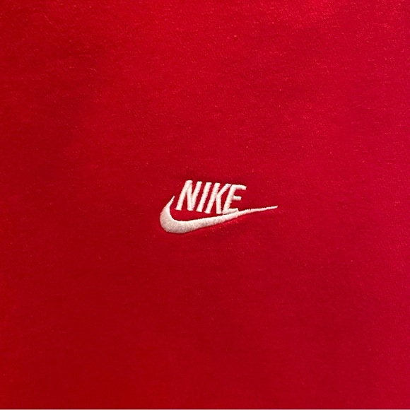 Nike Red Crewneck Sweatshirt Size Medium-Unisex - Picture 3 of 6